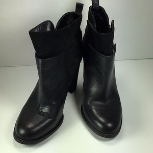 Nine West black leather and suede boots womens Size 8